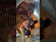 điêu khắc kim loại