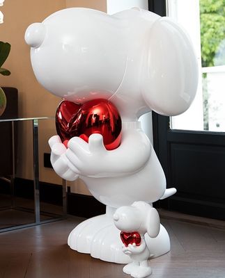 Tác phẩm điêu khắc nhân vật hoạt hình Snoopy Bề mặt được chải lông cho chó trong vườn Tượng trang trí
