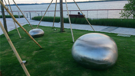 Stone Metal Outdoor Sculpture Abstract , Surface Brushed Mirrored Garden Sculpture Decoration