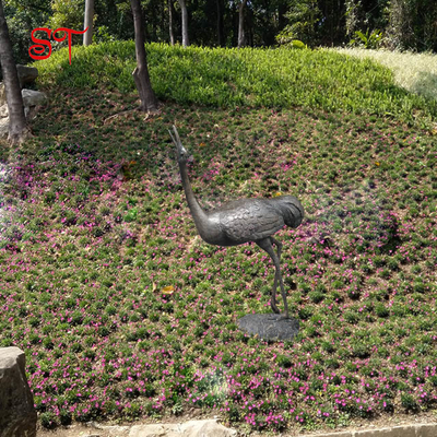 Outdoor animal sculpture Grus Leucogeranus White Crane Modern Garden Animal Sculpture Bird Copper Metal Sculpture