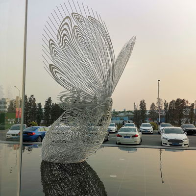 Đài phun nước bằng kim loại bướm Ống điêu khắc bằng thép không gỉ Dệt dây thép không gỉ